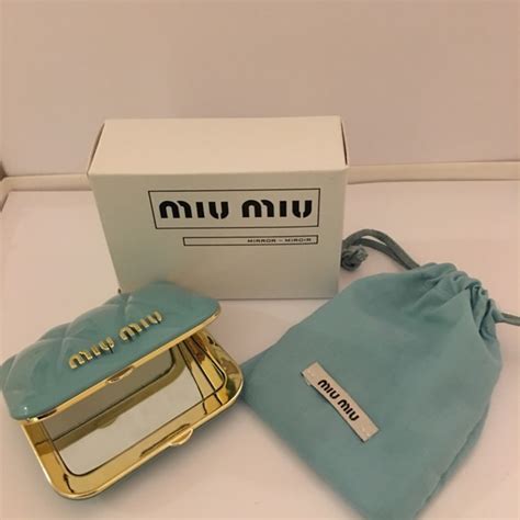 miu miu mirror